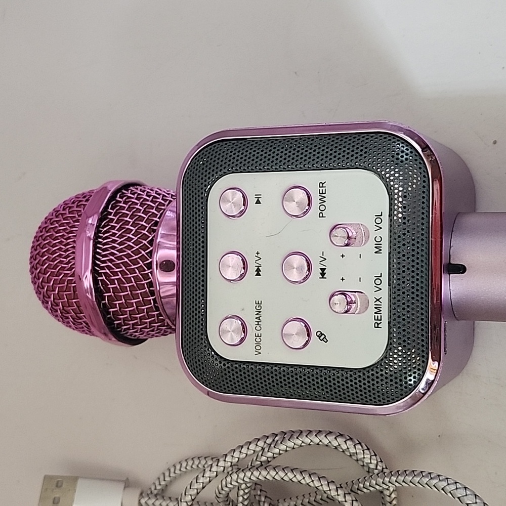 Wireless Handheld Microphone - Picture 2 of 7